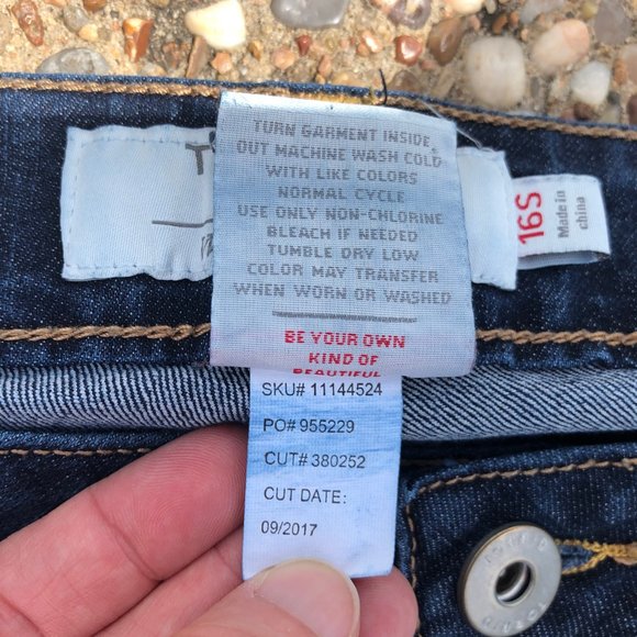 Torrid Denim Blue Skinny Jeans Dark Wash #1 Sz 16S - Picture 4 of 7